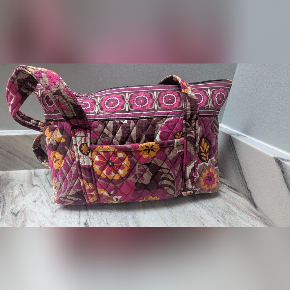 Vera Bradly retired pattern Carnaby large tote or diaper bag - Picture 2 of 4